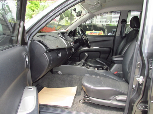 TRITONยกสูง 4ประตู ปี2013 เกียรืธรรมดา ปี2013 TRITONยกสูง 4ประตู ปี2013 เกียรืธรรมดา ปี2013