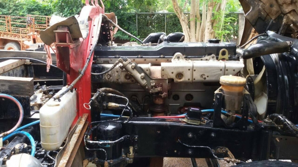 ISUZU 6 ล้อดัมพ์ รุ่น FSR33H4 ปีจดทะเบียน 2530 210 แรงม้า ISUZU 6 ล้อดัมพ์ รุ่น FSR33H4 ปีจดทะเบียน 2530 210 แรงม้า