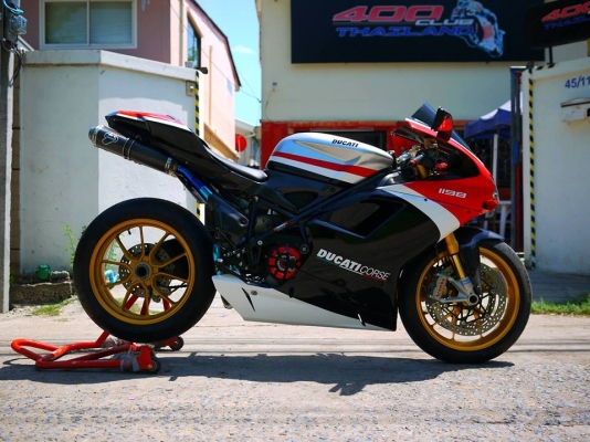 ขาย Ducati 1198 Upgrade เป็นตัว Corse พร้อมทะเบียนแท้ ของแต่งหลายรายการ รถสวยมากๆ