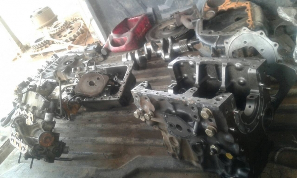 FROM JAPAN ENGINE อะไหล่เครื่องยนต์ KOMATSU(4D88)หรือYANMAR(4TN88) สนใจรีบติดต่อ 0818833166