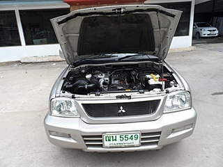 MITSUBISHI STRADA 2.5 MT 2004 จัดไฟแนนซ์ได้ ไม่ต้องมีคนค้ำ T.086-527-9533