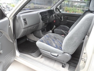 MITSUBISHI STRADA 2.5 MT 2004 จัดไฟแนนซ์ได้ ไม่ต้องมีคนค้ำ T.086-527-9533