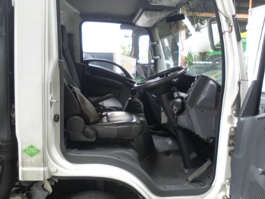 รถบรรทุก 6 ล้อ ตู้เย็น ISUZU NPR 130 แรงม้า ปีจดทะเบียน 2554 รถบรรทุก 6 ล้อ ตู้เย็น ISUZU NPR 130 แรงม้า ปีจดทะเบียน 2554