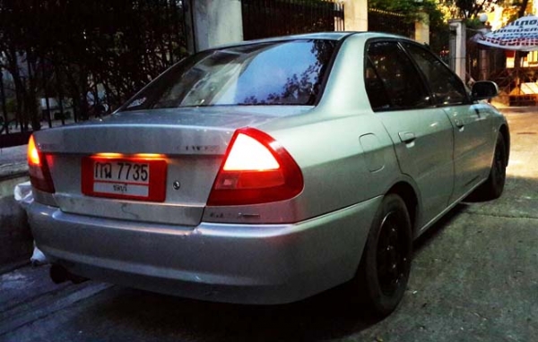 Mitsubishi lancer 1.5 ปี 98 เกียร์ธรรมดา ไม่ติดแก๊ส ขับดีมาก พร้อมใช้เลย