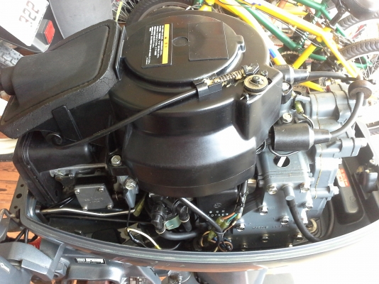 ขายเครื่องเรือ 15แรง หางสั้น ใช่ครั้งเดียวครับ 0814918829 อ๋อย ปากช่อง