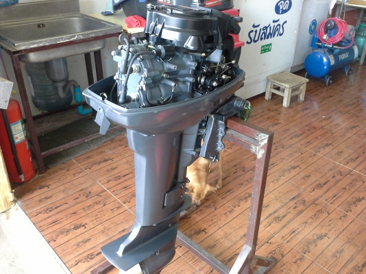 ขายเครื่องเรือ 15แรง หางสั้น ใช่ครั้งเดียวครับ 0814918829 อ๋อย ปากช่อง