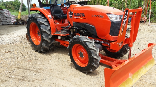 ขายรถไถคูโบต้า KUBOTA  L 4708 (4WD)  2 เพลา