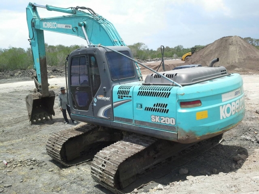 ขายรถแบคโฮ KOBELCO SK200-8 YN12 super เอกสารอินวอย ไมล์ 9800 ชม.ราคา 1850000