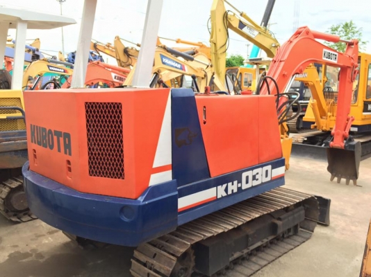 KUBOTA KH030