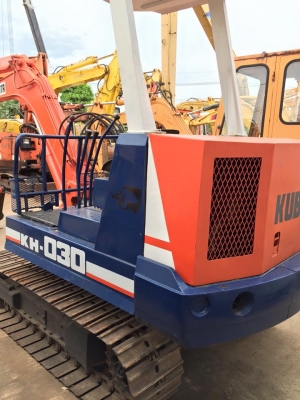 KUBOTA KH030