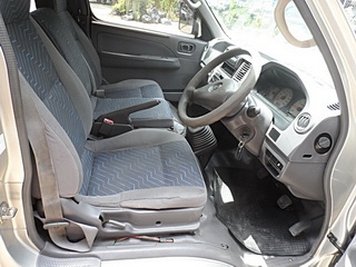 NISSAN URVAN 3.0 MT ปี 2005 จัดไฟแนนซ์ได้ T.086-527-9533