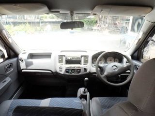 NISSAN URVAN 3.0 MT ปี 2005 จัดไฟแนนซ์ได้ T.086-527-9533