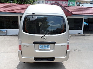 NISSAN URVAN 3.0 MT ปี 2005 จัดไฟแนนซ์ได้ T.086-527-9533