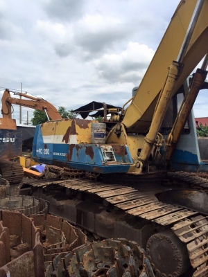 PC200-5 เก่าใน ราคา 850,000 บาท