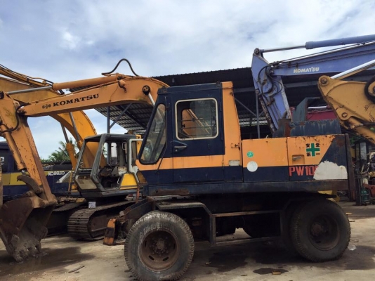 PW100-1 ล้อยาง เก่านอกไม่เคยใช้งานในไทย ราคา 800,000 บาท