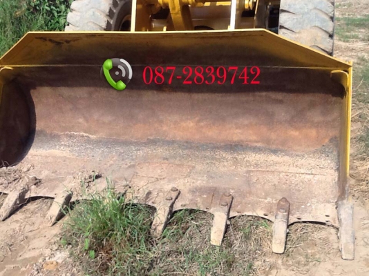 ขายรถตักล้อยาง CAT 916