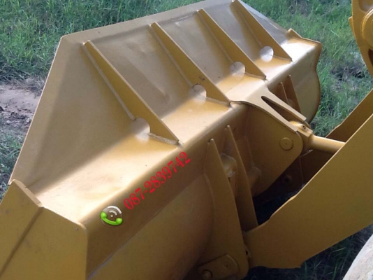 ขายรถตักล้อยาง CAT 916