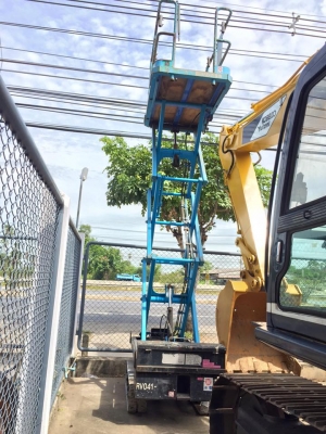 รถเอ็กลิฟ ACHI ก้างปลา สูง 4 เมตร  ราคา 80,000 บาท รถนอกนำเข้าจากญี่ปุ่นพร้อมใช้งาน  เอกสารแจ้งจำหน่ายใบอินวอย