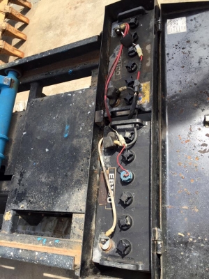 รถเอ็กลิฟ ACHI ก้างปลา สูง 4 เมตร  ราคา 80,000 บาท รถนอกนำเข้าจากญี่ปุ่นพร้อมใช้งาน  เอกสารแจ้งจำหน่ายใบอินวอย