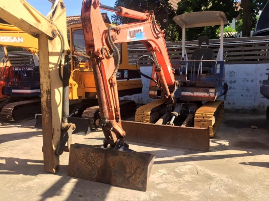 KOBOTA KH 033 มีใบมีด มีลายหัวเจาะ ราคา 240,000 บาท รถนอกนำเข้าจากญี่ปุ่นพร้อมใช้งาน เอกสารแจ้งจำหน่ายใบอินวอย KOBOTA KH 033 มีใบมีด มีลายหัวเจาะ ราคา 240,000 บาท รถนอกนำเข้าจากญี่ปุ่นพร้อมใช้งาน เอกสารแจ้งจำหน่ายใบอินวอย