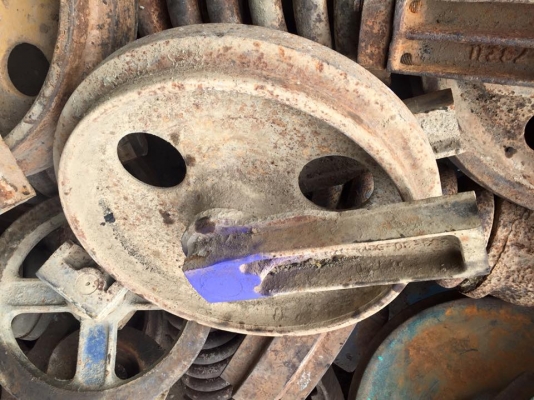 ล้อนำ PC120-5 -6 -7 -8  ราคา 7,000 บาท