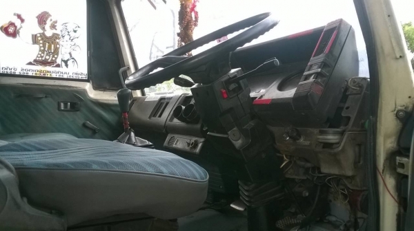 ขาย 6 ล้อ ROCKY FTR11NYK ยาว 7.20 เมตร เครื่อง 6BD1 165 แรงม้า คัสซีสวยตลอดเส้น เบรคลมดัน พวงมาลัยพาวเวอร์ แอร์ครบ ทะเบียนพร้อมโอนครับ ขาย 6 ล้อ ROCKY FTR11NYK ยาว 7.20 เมตร เครื่อง 6BD1 165 แรงม้า คัสซีสวยตลอดเส้น เบรคลมดัน พวงมาลัยพาวเวอร์ แอร์ครบ ทะเบียนพร้อมโอนครับ