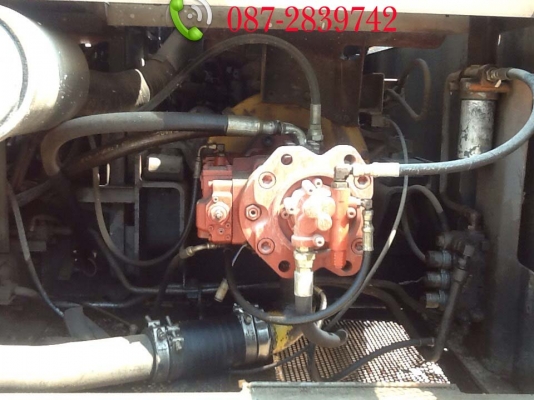 ขายรถแบคโฮพร้อมหัวกระแทก HITACHI EX 200 ขายรถแบคโฮพร้อมหัวกระแทก HITACHI EX 200