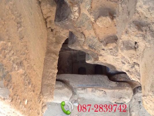 ขายรถแบคโฮพร้อมหัวกระแทก HITACHI EX 200 ขายรถแบคโฮพร้อมหัวกระแทก HITACHI EX 200