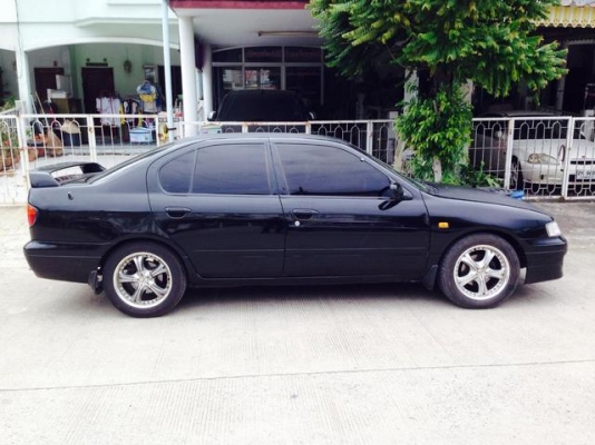 Nissan Primera  ปี97  เกียร์ธรรมดา  ติดแก๊ส  กล็อฟ์ 0804465223