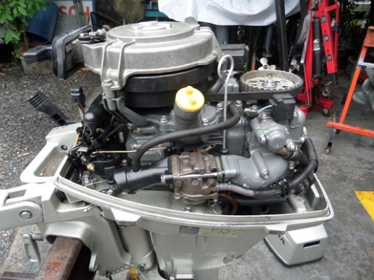 เครื่องเรือ HONDA 9.9 แรง 4 จังหวะ สภาพสวย