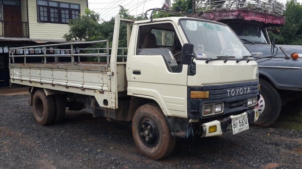 ขาย6ล้อ115แรง dyna14B แชชซีสวย หัวเดิม เครื่องดี กระบคาโก้ยาว4.30 เมตร เอกสารเล่มทะเบียนพร้อมโอน