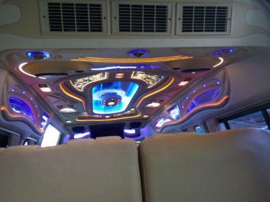 โทร 0922726669คุณ ตันหยงดูแลค่ะ รถตู้ดีเซลล์ แต่งวีไอพี ปี 2012 แอร์ไมโครบัส