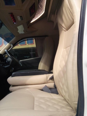 โทร 0922726669คุณ ตันหยงดูแลค่ะ รถตู้ดีเซลล์ แต่งวีไอพี ปี 2012 แอร์ไมโครบัส