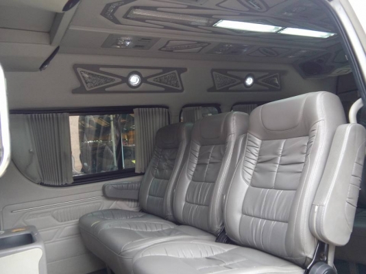 ขายด่วนๆ. รถตู้TOYOTA COMMUTER. ตู้ D4D  2500  CC   MT 2012  วีไอพี เต็มๆ. ราคา 858,000 บาทค่ะ. โทร 0922726669 ตันหยงค่ะ