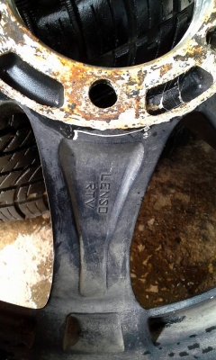 ล้อขอบ18*9พร้อมยาง13000 ล้อขอบ18*9พร้อมยาง13000