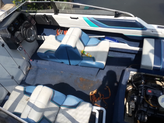 เรือเร็ว 20f