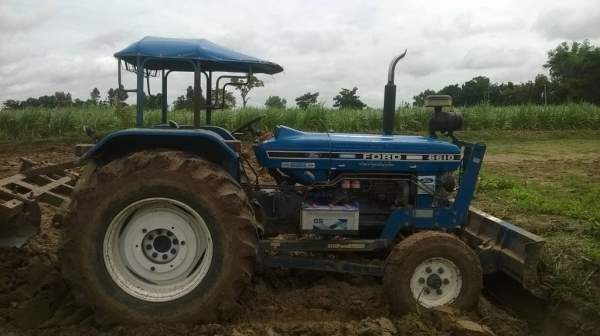 ฝากขายford 6600  340000 ครับ