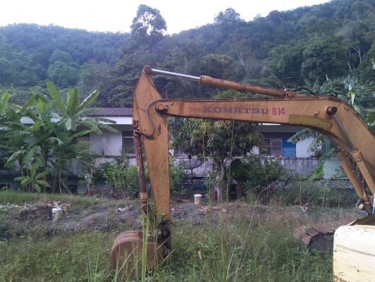 ขายรถแบคโฮ KOMATSU PC200-5 ราคา 400000