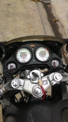 ขาย CBR150 เครื่องเดิมๆ เงียบๆ สภาพสวย เอกสารครบ เล่ม ชุดโอน ภาษีไม่ขาด