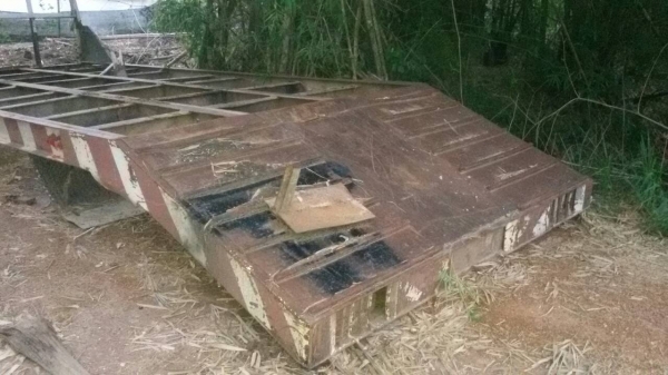 ขายด่วนกระบะบรรทุกแบคโฮ  เหล็กข้างเป็นเหล็ก I-Beam 200 ซอยเหล็ก WF  ขายถูก ๆ ครับ  ราคา 55,000.00  บาท  สนใจติดต่อ 081 - 9176906  คุณปิ่น