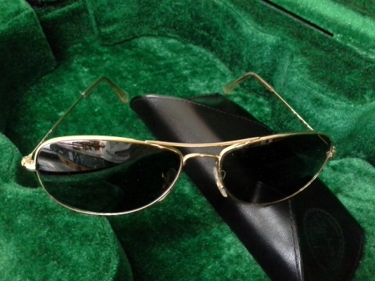 แว่นตานักบิน Ray-Ban