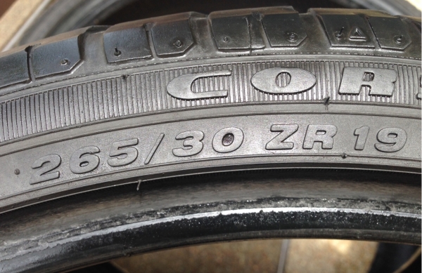 ยาง Corsa 265 30 19 ปี13 ดอกสวย คมๆ ยาง Corsa 265 30 19 ปี13 ดอกสวย คมๆ