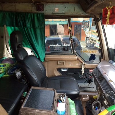 ขาย10ล้อ มิตซู เฉินหลง กระบะพื้นเรียบ