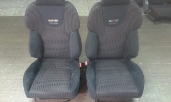 เบาะคู่หน้าRECAROแท้รุ่นRALLI ARTของMitsuปีกดำผ้ากลางแดงลายตรางดำ+รางแท้