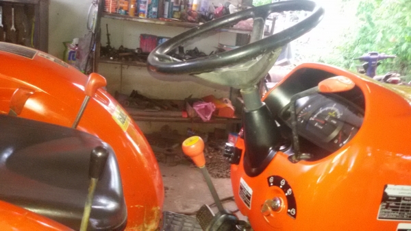 ขายรถคูโบต้าL3608มีไบมีดตราช้างและผาน6ตราช้างหนึ่งอัน ราคา315000บาท ทะเบียนพร้อม รถเดิมๆพร้อมใช้งานสนใจโทร0813655997 อำพร พาเจริญ ราคานี้ยังต่อลองได้อีกนะครับ (รถใช้งานในไรไม่เคยปั่นนา) ขายรถคูโบต้าL3608มีไบมีดตราช้างและผาน6ตราช้างหนึ่งอัน ราคา315000บาท ทะเบียนพร้อม รถเดิมๆพร้อมใช้งานสนใจโทร0813655997 อำพร พาเจริญ ราคานี้ยังต่อลองได้อีกนะครับ (รถใช้งานในไรไม่เคยปั่นนา)