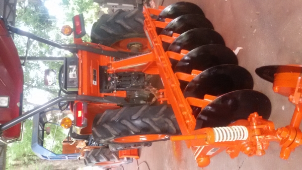 ขายรถคูโบต้าL3608มีไบมีดตราช้างและผาน6ตราช้างหนึ่งอัน ราคา315000บาท ทะเบียนพร้อม รถเดิมๆพร้อมใช้งานสนใจโทร0813655997 อำพร พาเจริญ ราคานี้ยังต่อลองได้อีกนะครับ (รถใช้งานในไรไม่เคยปั่นนา) ขายรถคูโบต้าL3608มีไบมีดตราช้างและผาน6ตราช้างหนึ่งอัน ราคา315000บาท ทะเบียนพร้อม รถเดิมๆพร้อมใช้งานสนใจโทร0813655997 อำพร พาเจริญ ราคานี้ยังต่อลองได้อีกนะครับ (รถใช้งานในไรไม่เคยปั่นนา)