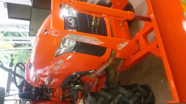 ขายรถคูโบต้าL3608มีไบมีดตราช้างและผาน6ตราช้างหนึ่งอัน ราคา315000บาท ทะเบียนพร้อม รถเดิมๆพร้อมใช้งานสนใจโทร0813655997 อำพร พาเจริญ ราคานี้ยังต่อลองได้อีกนะครับ (รถใช้งานในไรไม่เคยปั่นนา) ขายรถคูโบต้าL3608มีไบมีดตราช้างและผาน6ตราช้างหนึ่งอัน ราคา315000บาท ทะเบียนพร้อม รถเดิมๆพร้อมใช้งานสนใจโทร0813655997 อำพร พาเจริญ ราคานี้ยังต่อลองได้อีกนะครับ (รถใช้งานในไรไม่เคยปั่นนา)