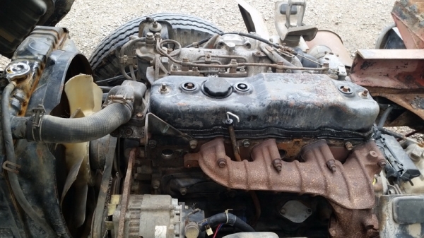 ขายรถ6ล้อดั้ม isuzu  nkr110 ห้างแท้สีเดิมๆหัวบางๆไม่เคยทำสี