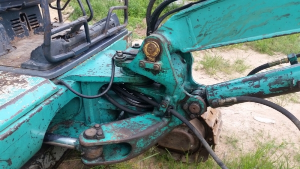 ขายรถขุด แมคโครเล็ก komatsu pc30-7 สภาพพร้อมใช้งาน ขายรถขุด แมคโครเล็ก komatsu pc30-7 สภาพพร้อมใช้งาน