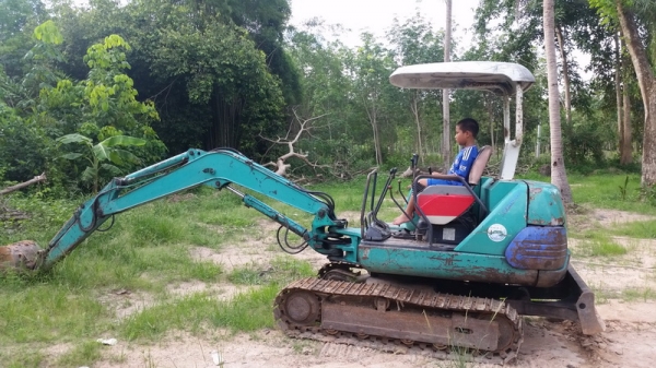 ขายรถขุด แมคโครเล็ก komatsu pc30-7 สภาพพร้อมใช้งาน ขายรถขุด แมคโครเล็ก komatsu pc30-7 สภาพพร้อมใช้งาน